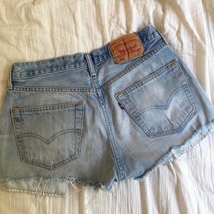 LEVIS BUTTON-FLY CUT OFFS
